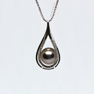 Timeless Tahitian Pearl Pendant 925 Sterling Silver